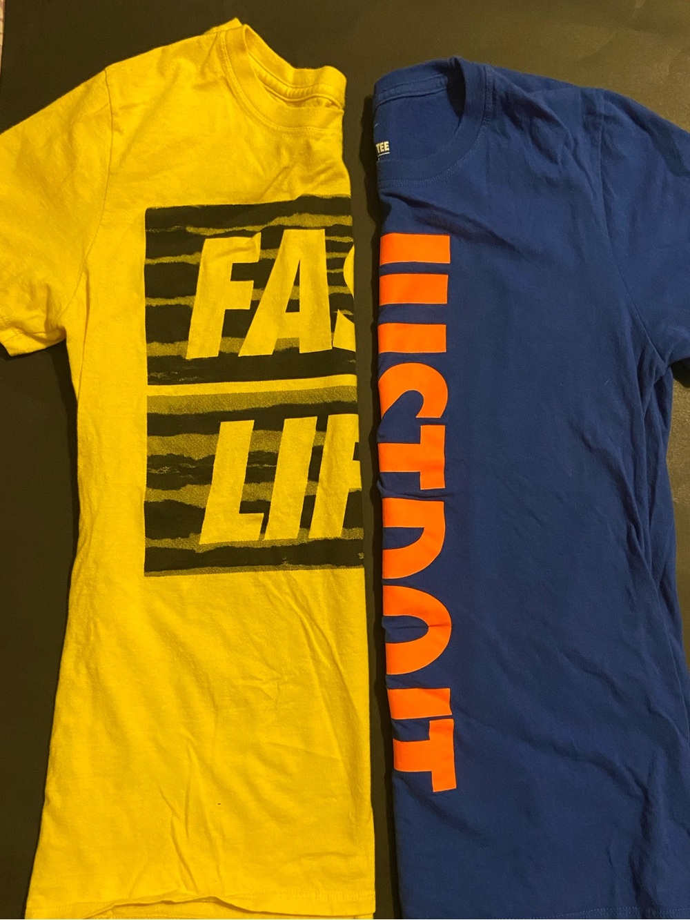 💛💙 2 NIKE T-SHIRTS 💙💛